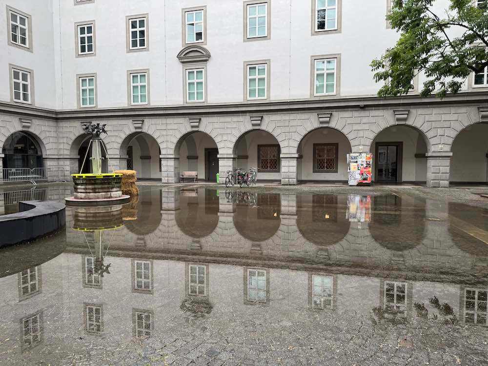 Spiegelung: Venedig in Linz